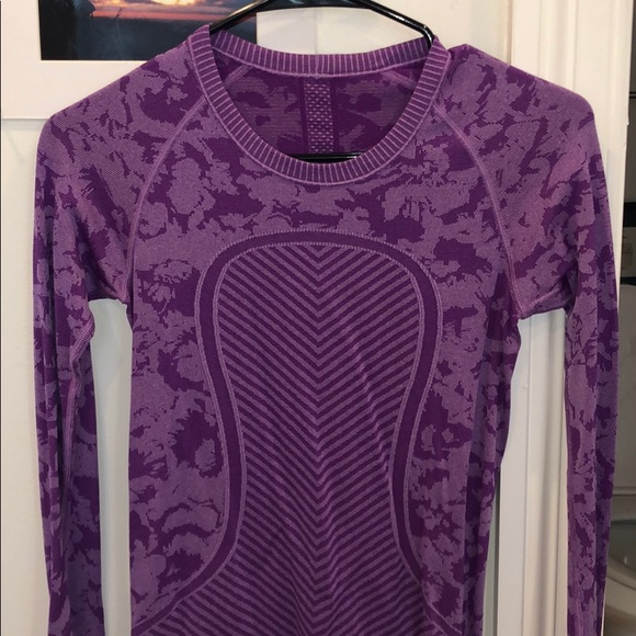 lululemon athletica Tops - SOLD NWOT lululemon long sleeve swiftly tech